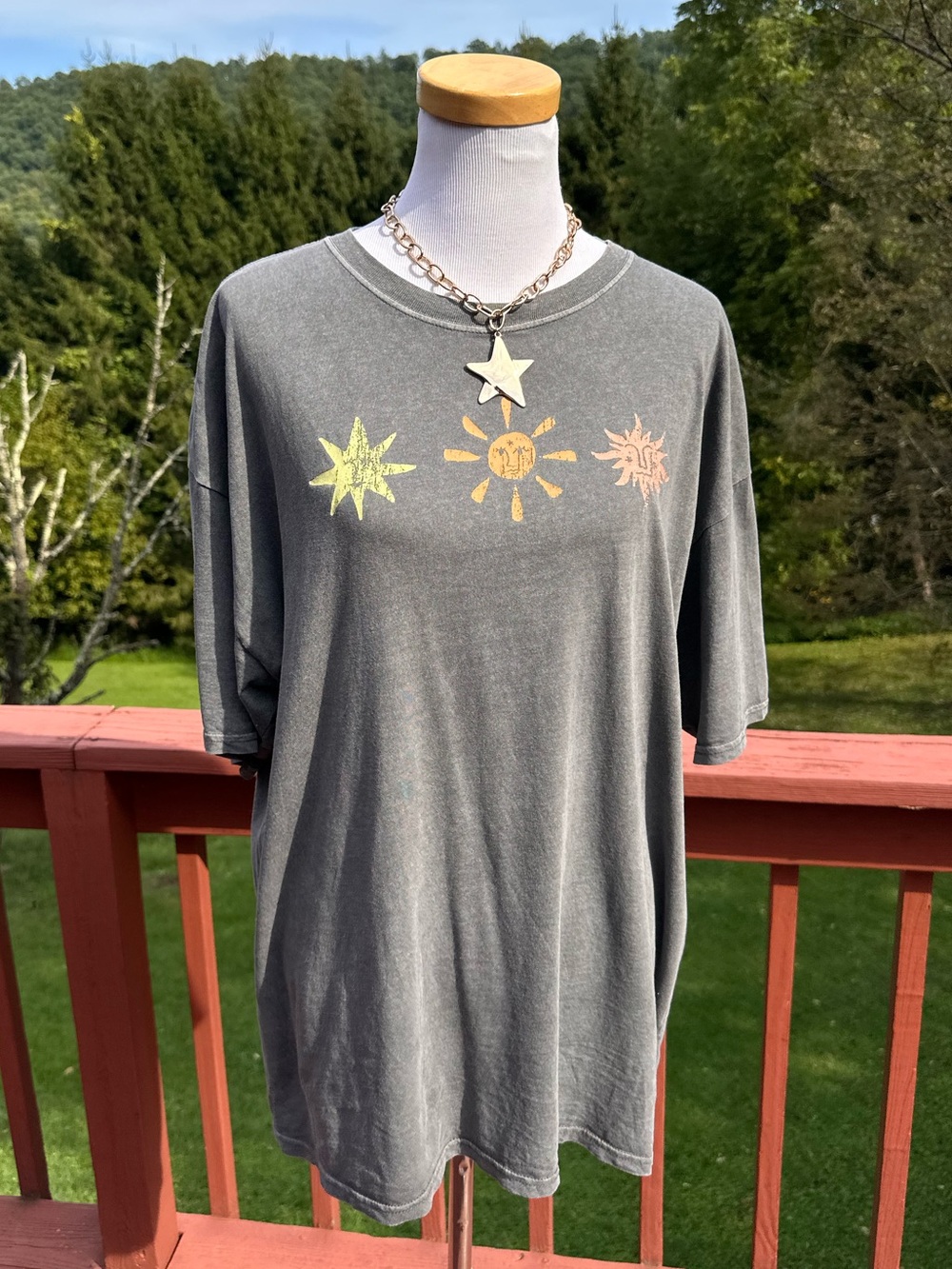 Golden Hour Oversized Vintage Washed Gray Short-Sleeve Sun Graphic Tee